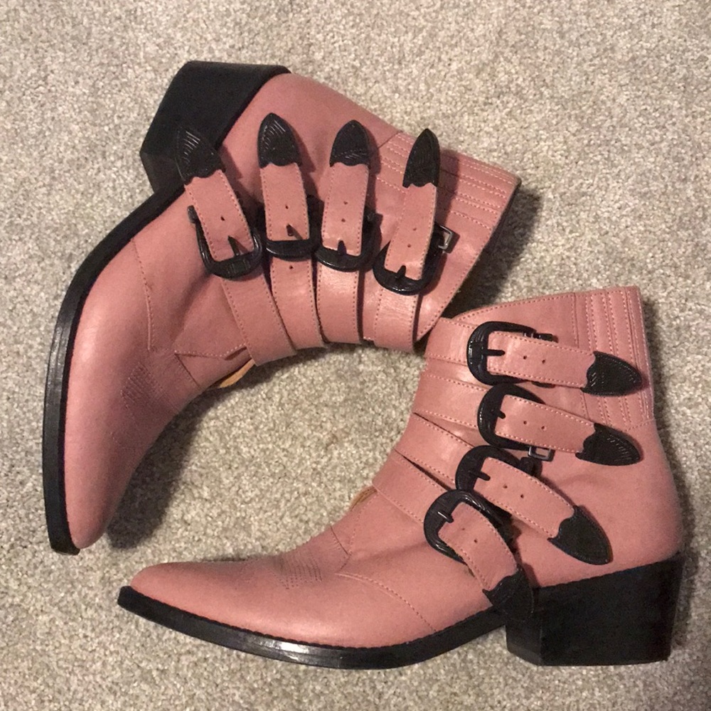 Toga Pulla mauve cowboy style boots
